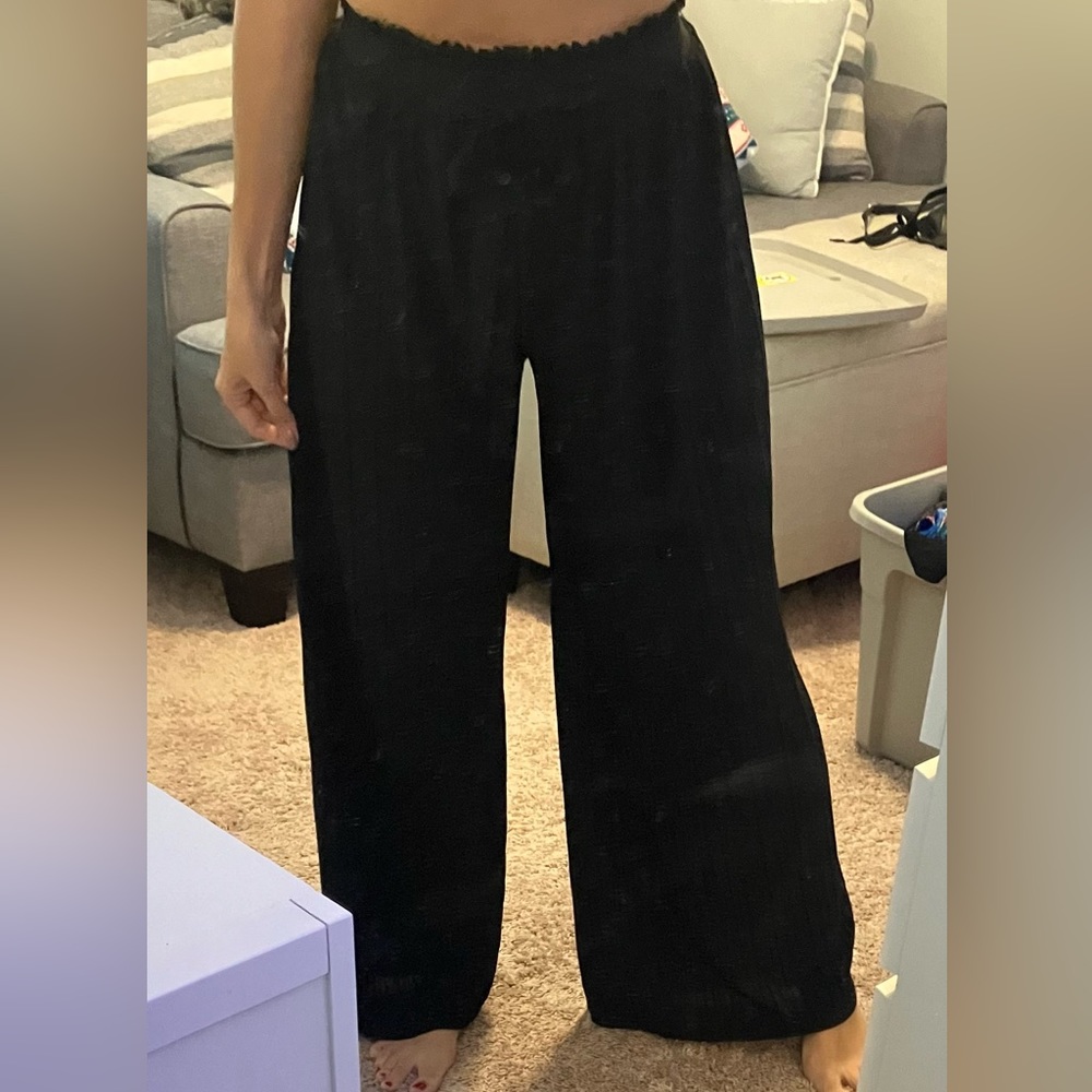 Black pleated palazzo pants